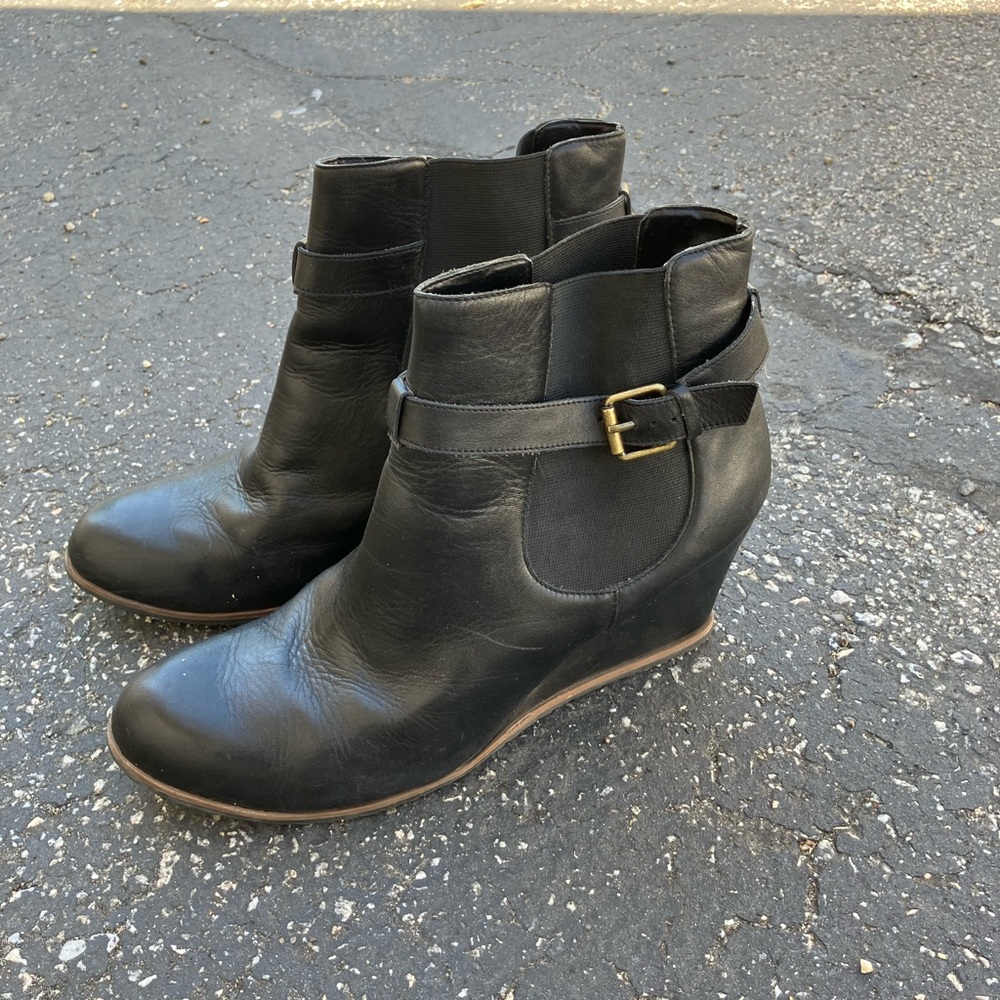 Size 13 women’s wedge heel boots